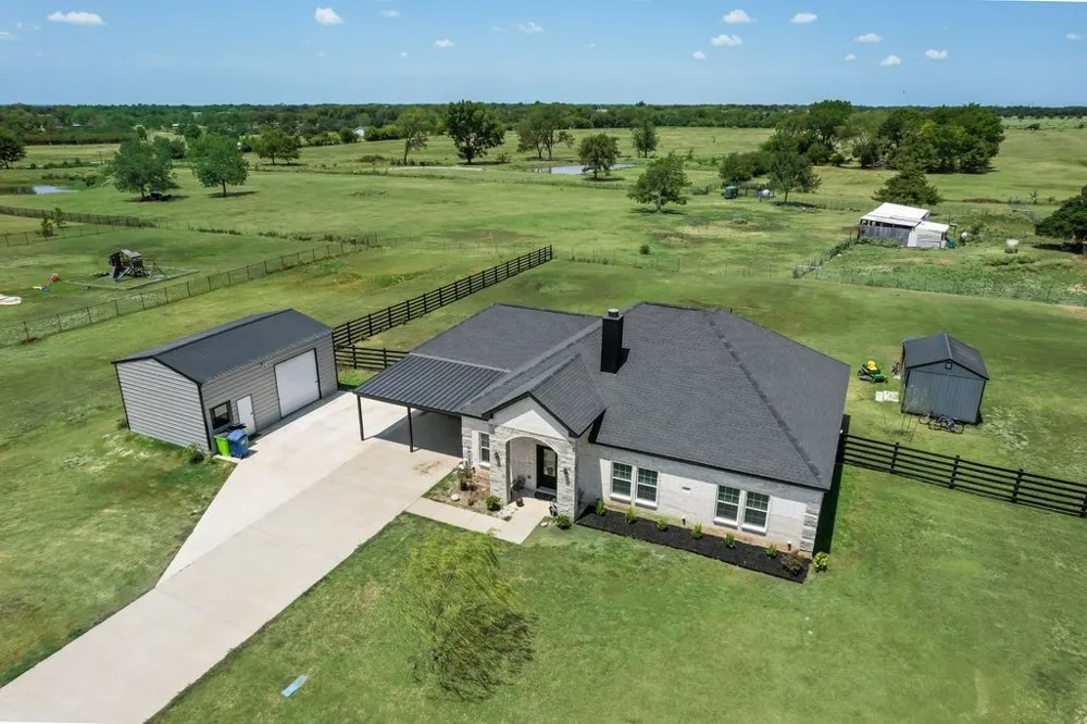 247 Private Road 7413 Road Wills Point, TX 75169