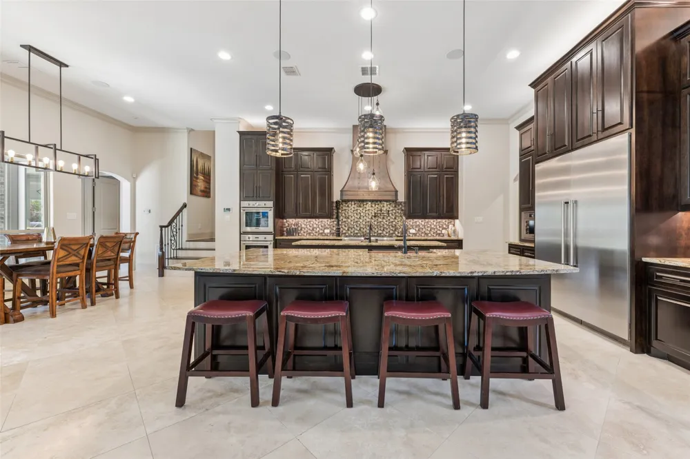 809 Lyndsey Way Colleyville, TX 76034