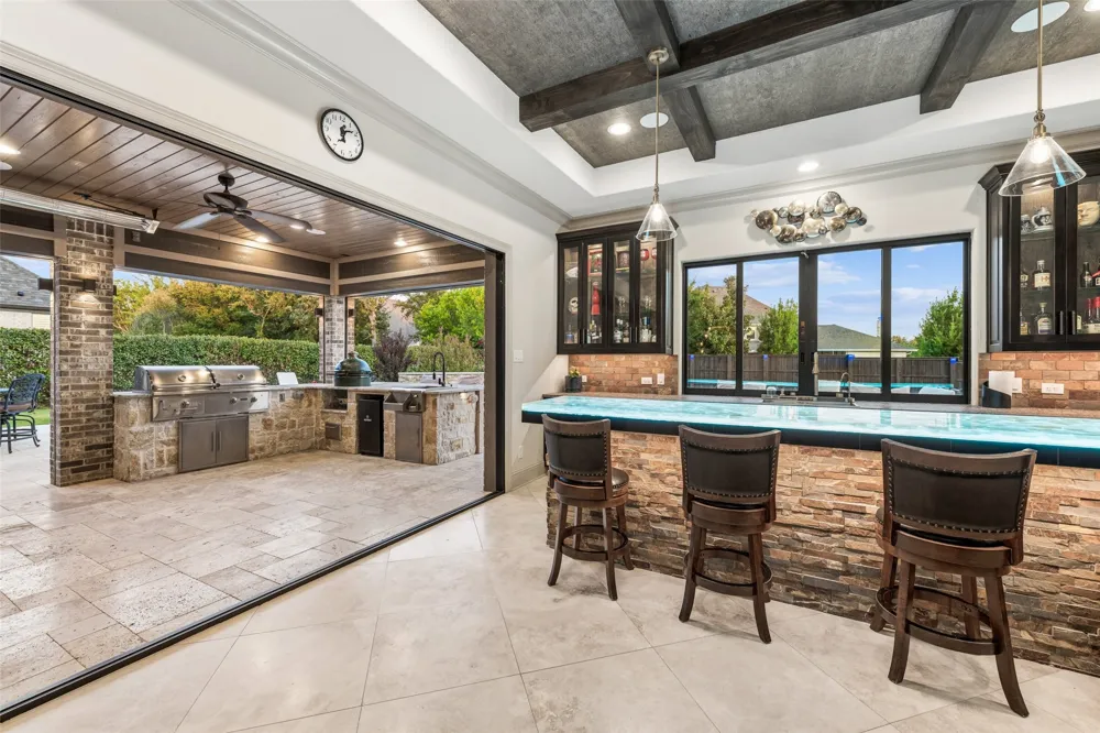 809 Lyndsey Way Colleyville, TX 76034