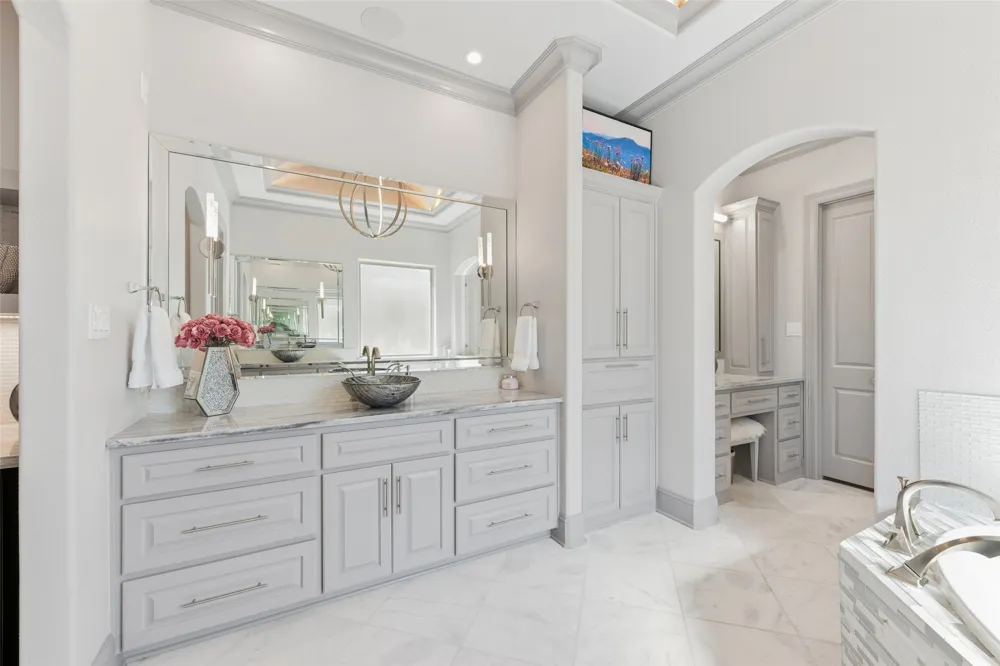 809 Lyndsey Way Colleyville, TX 76034