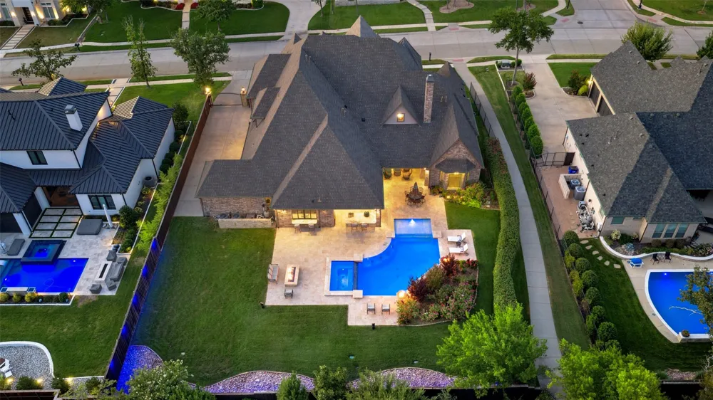 809 Lyndsey Way Colleyville, TX 76034