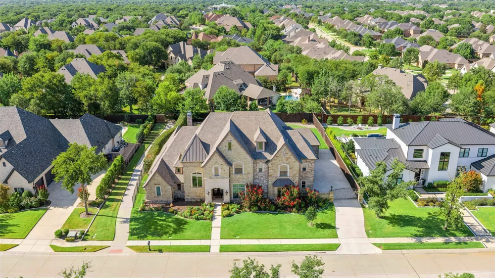 809 Lyndsey Way Colleyville, TX 76034