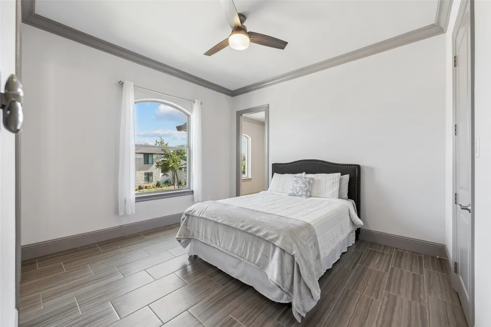 809 Lyndsey Way Colleyville, TX 76034