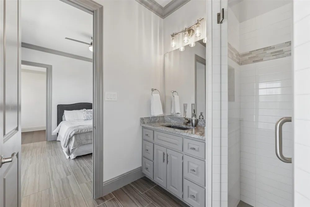 809 Lyndsey Way Colleyville, TX 76034