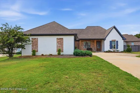 102 Twain Trail