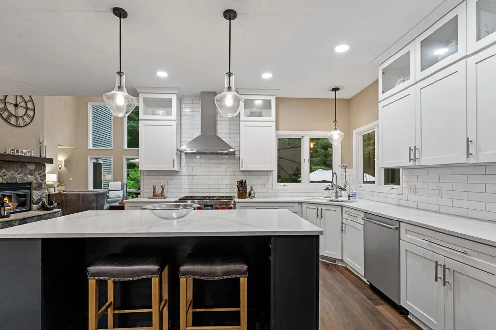 16275 Riley Street Holland, MI 49424