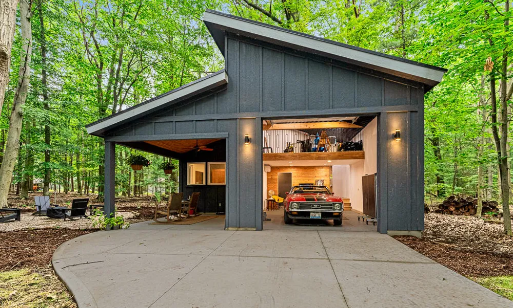 16275 Riley Street Holland, MI 49424