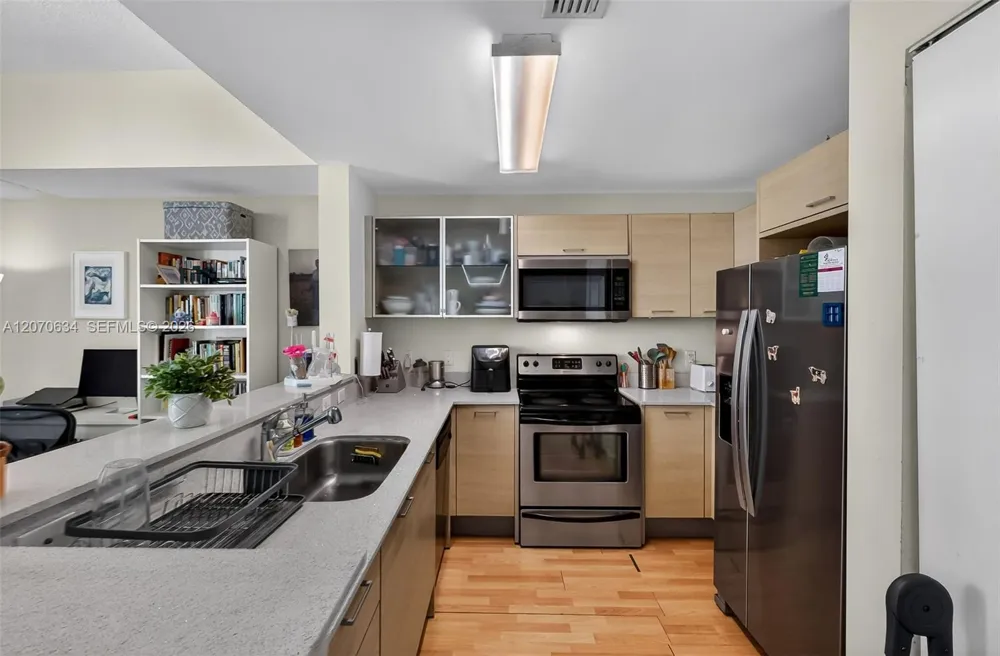 350 NE 24th St #609 Miami, FL 33137