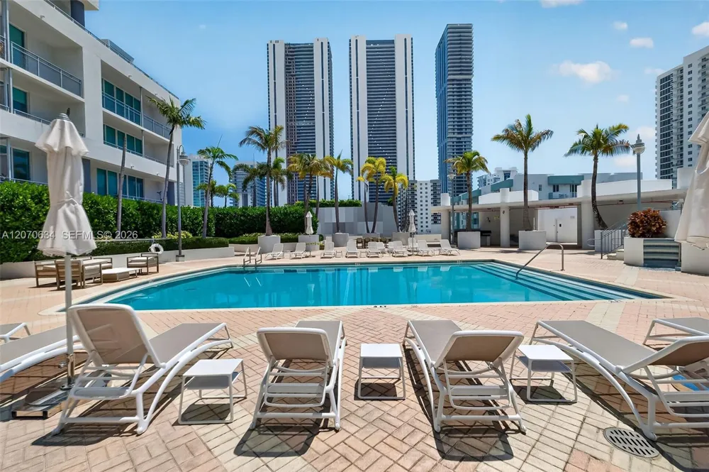 350 NE 24th St #609 Miami, FL 33137