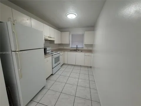 2224 Pierce St #26