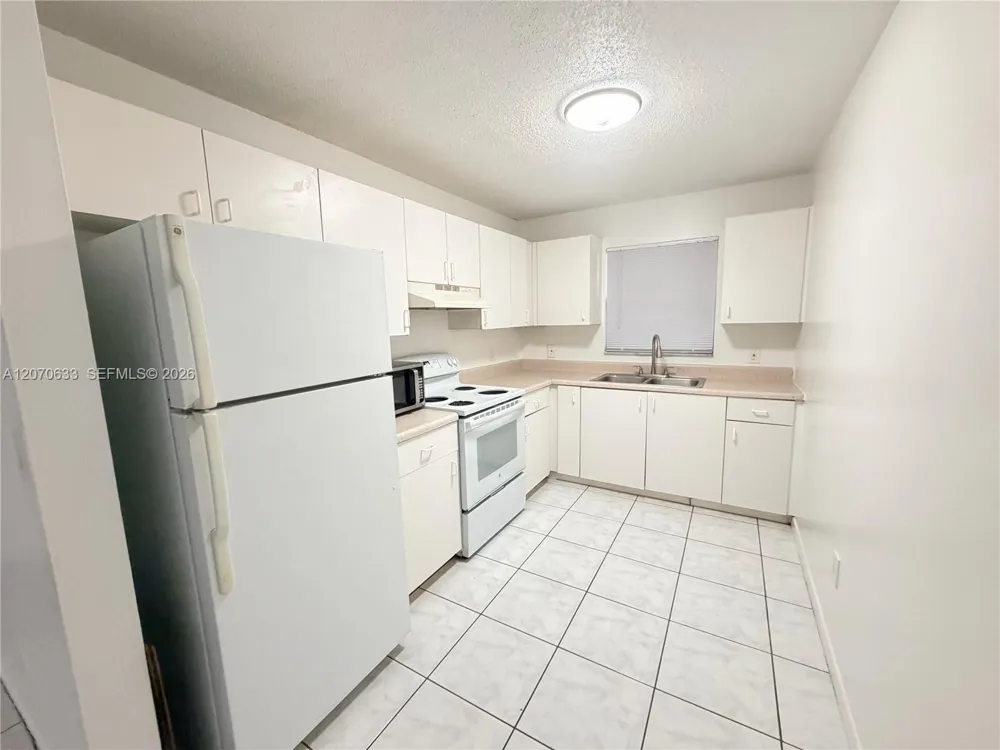 2224 Pierce St #26 Hollywood, FL 33020