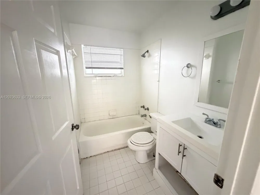 2224 Pierce St #26 Hollywood, FL 33020