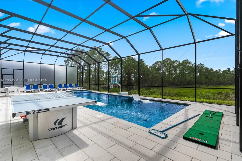 1743 oak blossom dr Davenport, FL 33837