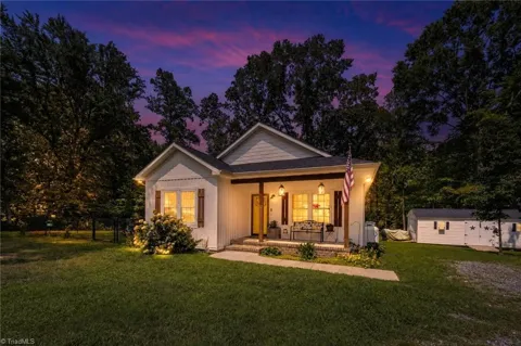 159 Overland Trail