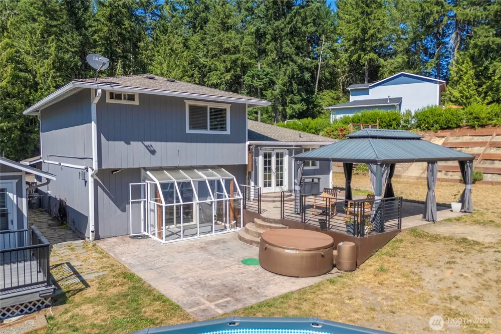 3288 NW Happy Hollow Lane Silverdale, WA 98383