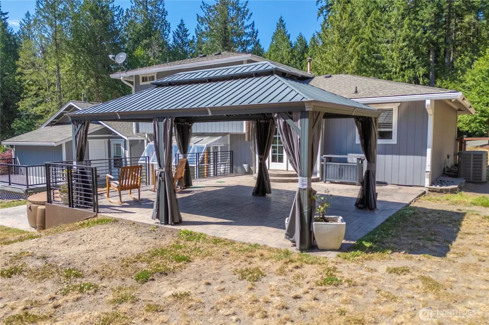 3288 NW Happy Hollow Lane Silverdale, WA 98383