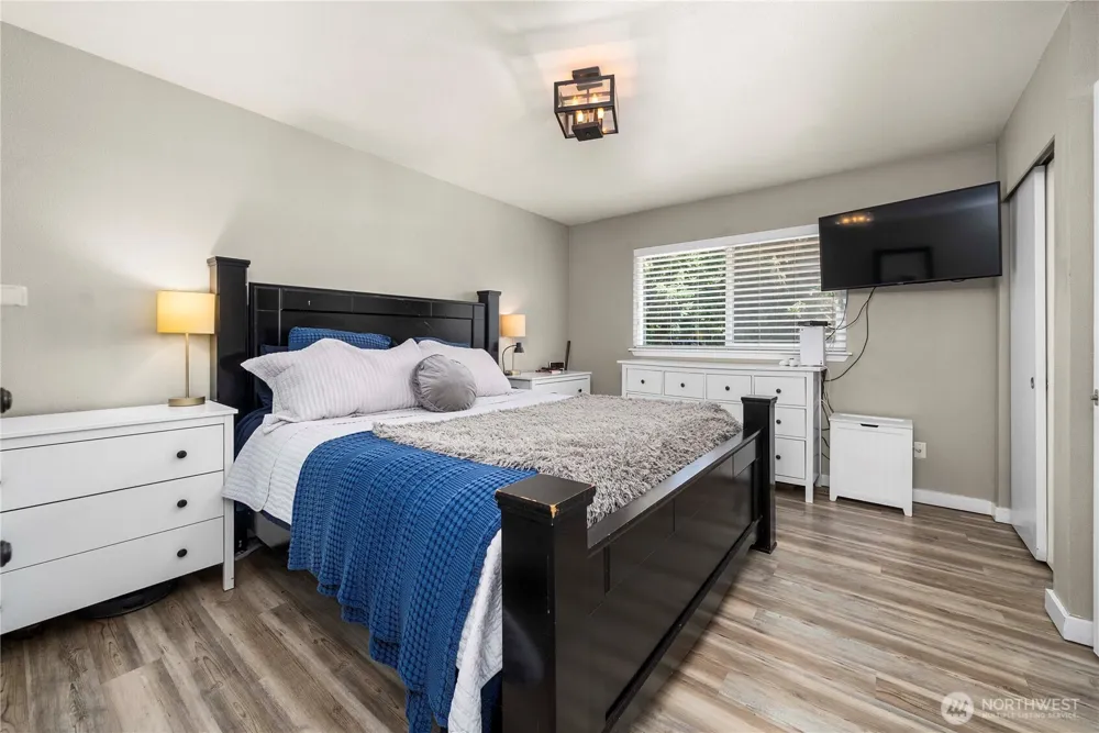 3288 NW Happy Hollow Lane Silverdale, WA 98383
