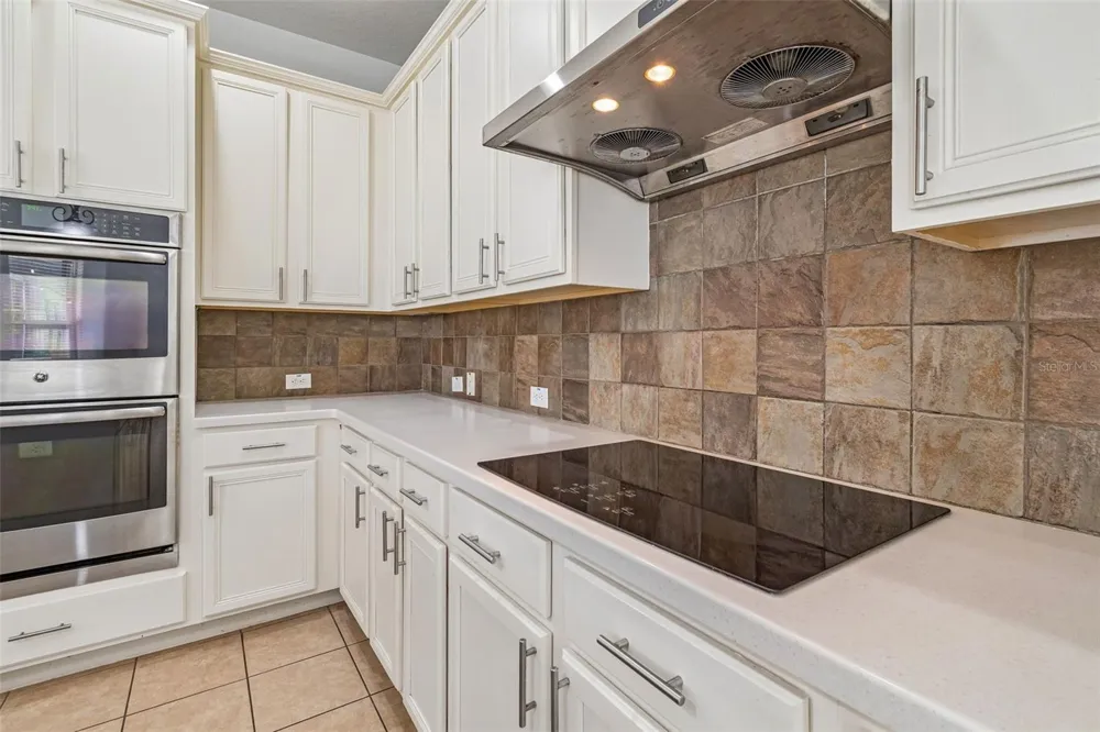 8523 NORTHTON GROVES BOULEVARD Odessa, FL 33556
