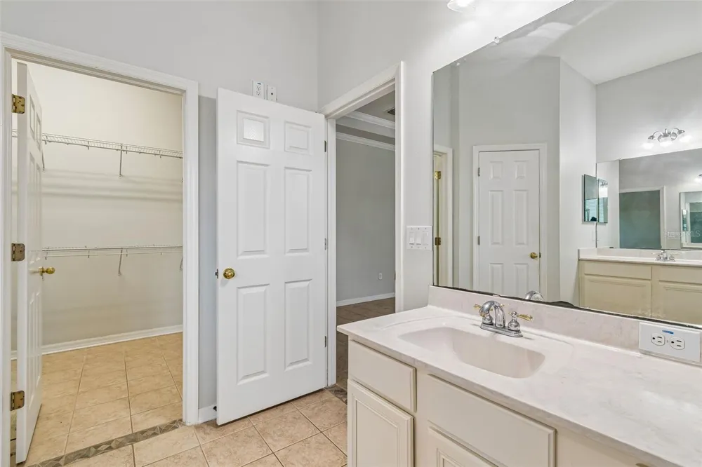 8523 NORTHTON GROVES BOULEVARD Odessa, FL 33556
