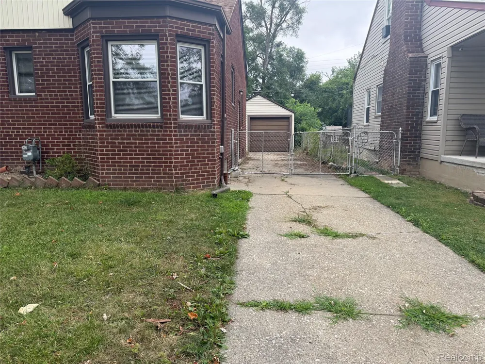 6732 Rockdale Street Dearborn Heights City, MI 48127
