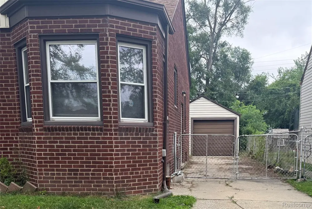 6732 Rockdale Street Dearborn Heights City, MI 48127