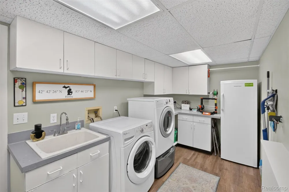 9319 Faussett Road Tyrone Township, MI 48430