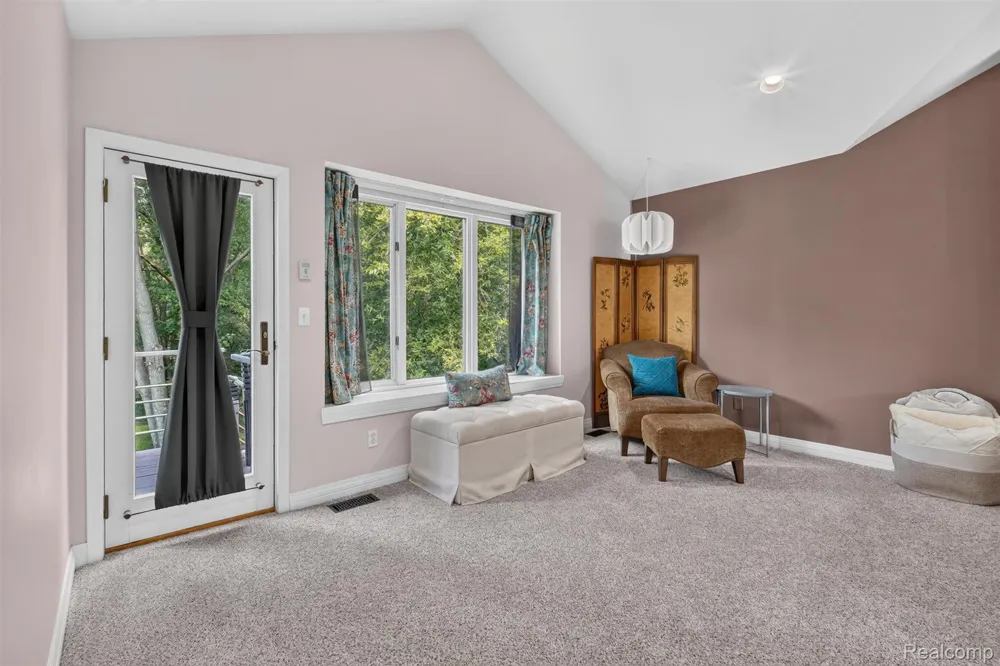 9319 Faussett Road Tyrone Township, MI 48430