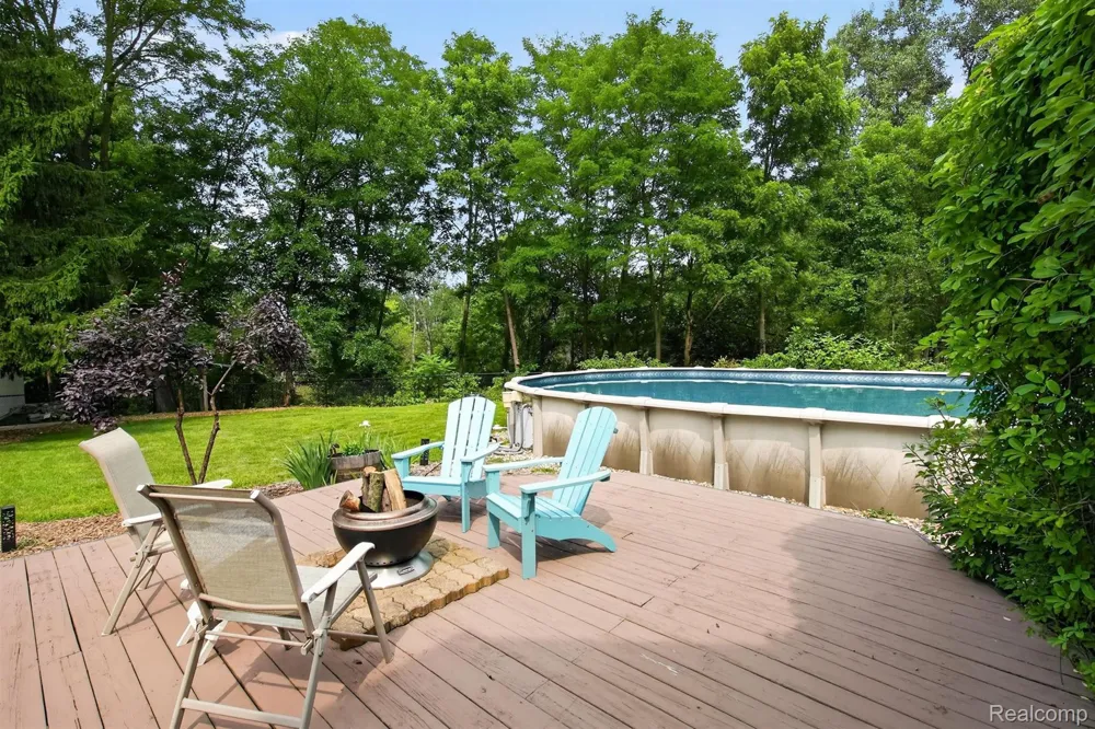 9319 Faussett Road Tyrone Township, MI 48430