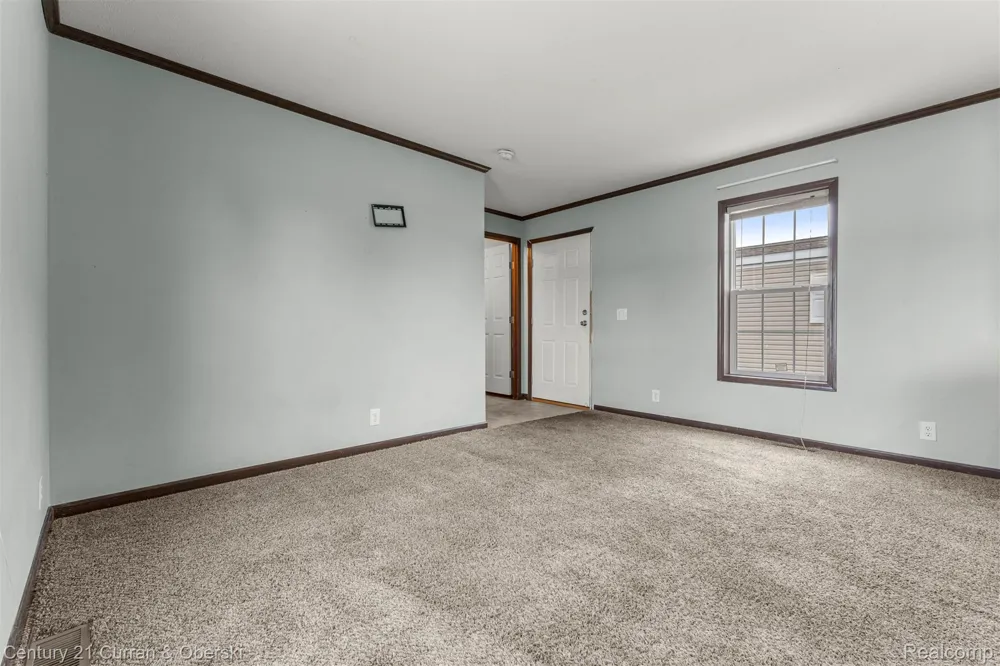 76 Fawn Lake Drive Walled Lake City, MI 48390