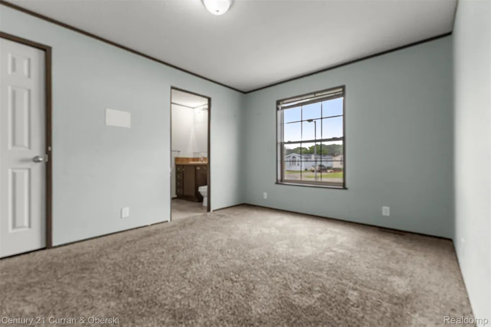 76 Fawn Lake Drive Walled Lake City, MI 48390