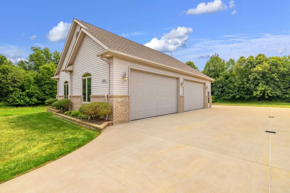 6100 Sunnys Way Imlay Township, MI 48444