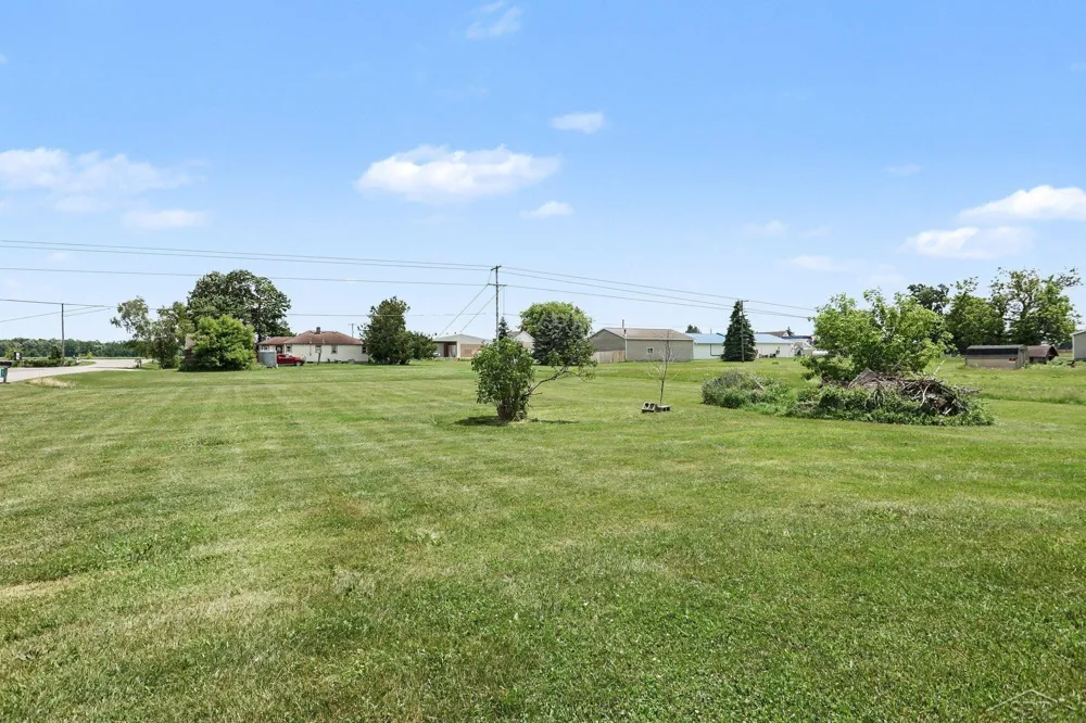 530 Crump Street Garfield Township, MI 48634