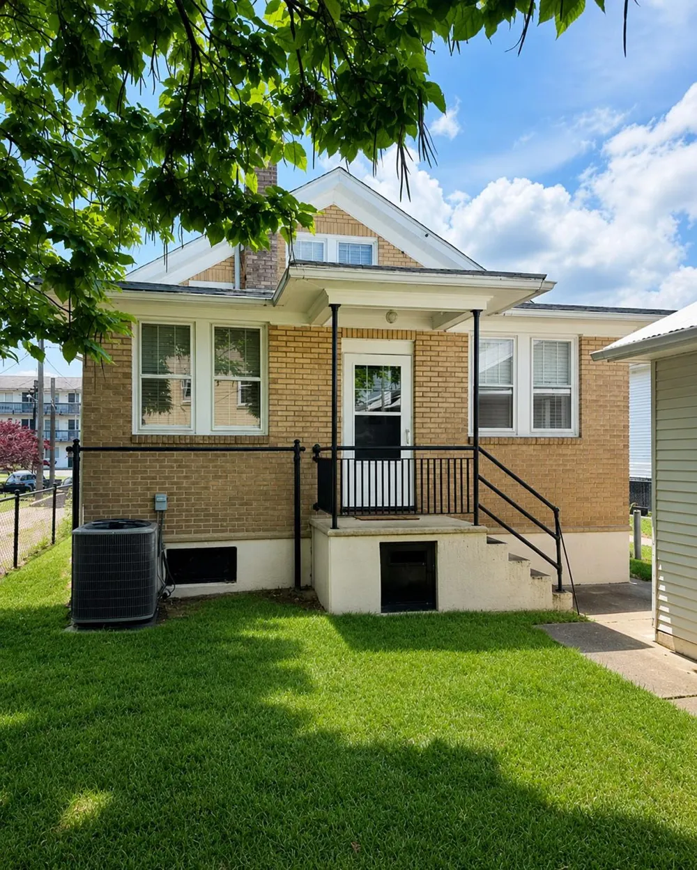 215 POTOMAC AVENUE Quantico, VA 22134