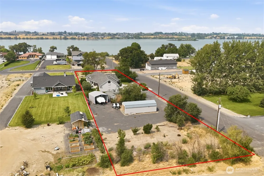 7203 Dahl NE Moses Lake, WA 98837