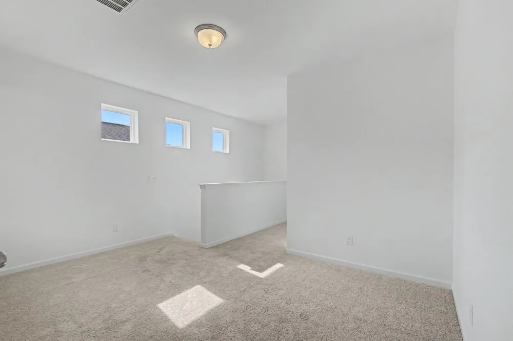 1353 English Oak Drive Clarksville, TN 37043