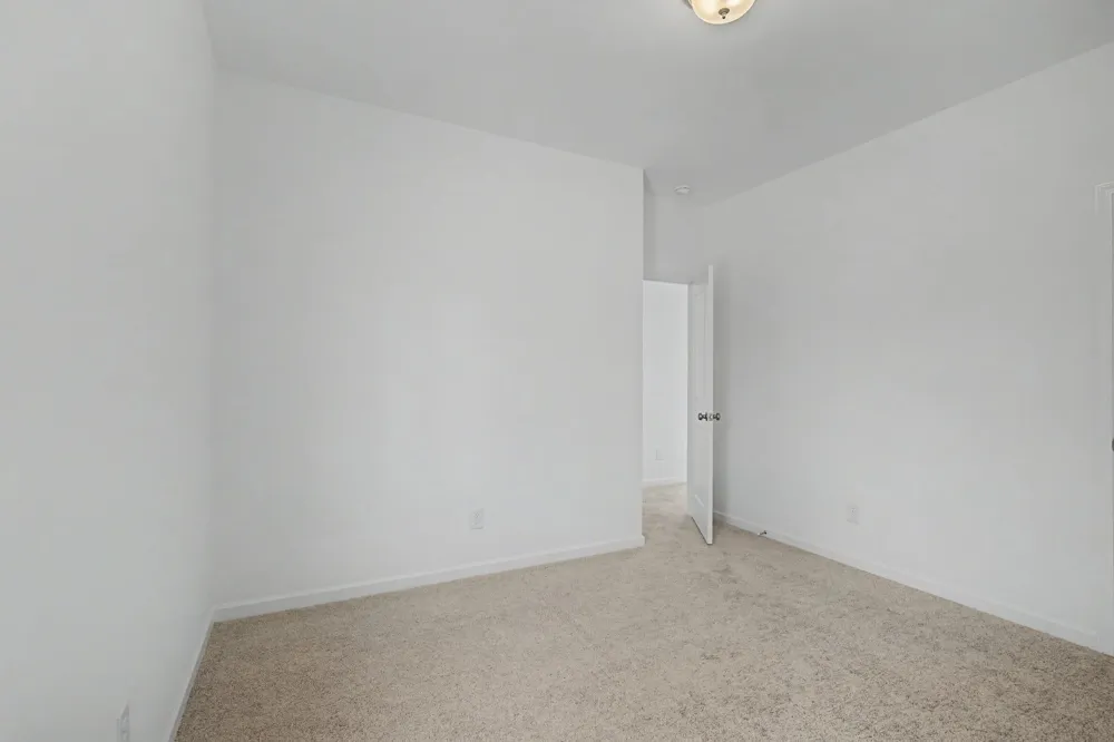 1353 English Oak Drive Clarksville, TN 37043