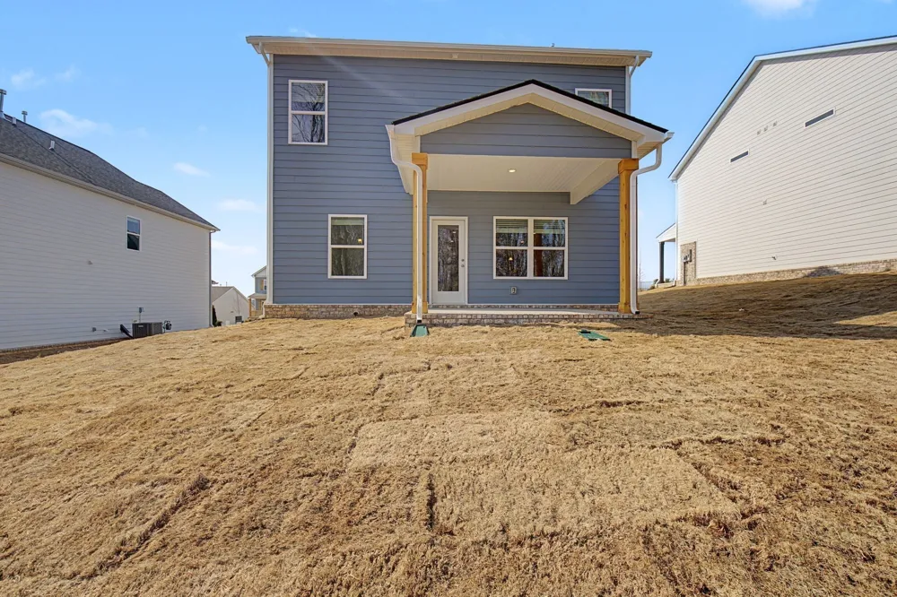 1353 English Oak Drive Clarksville, TN 37043