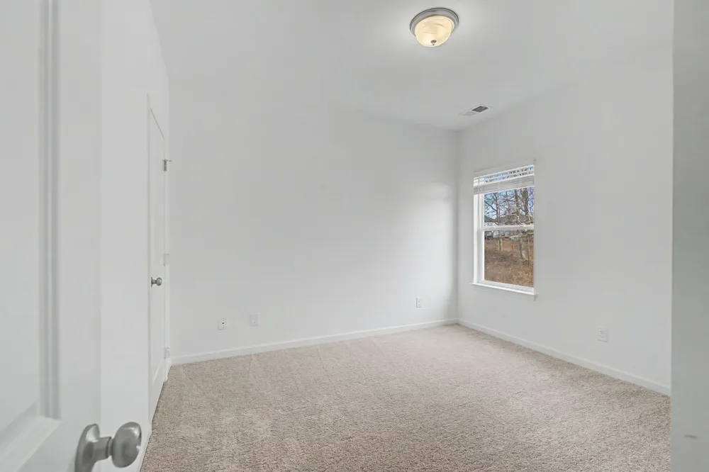 1353 English Oak Drive Clarksville, TN 37043