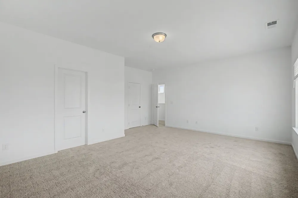 1353 English Oak Drive Clarksville, TN 37043