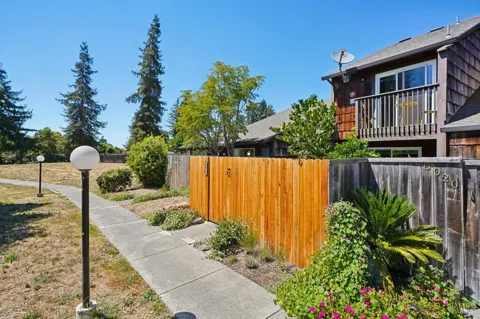 8016 Sunflower Drive