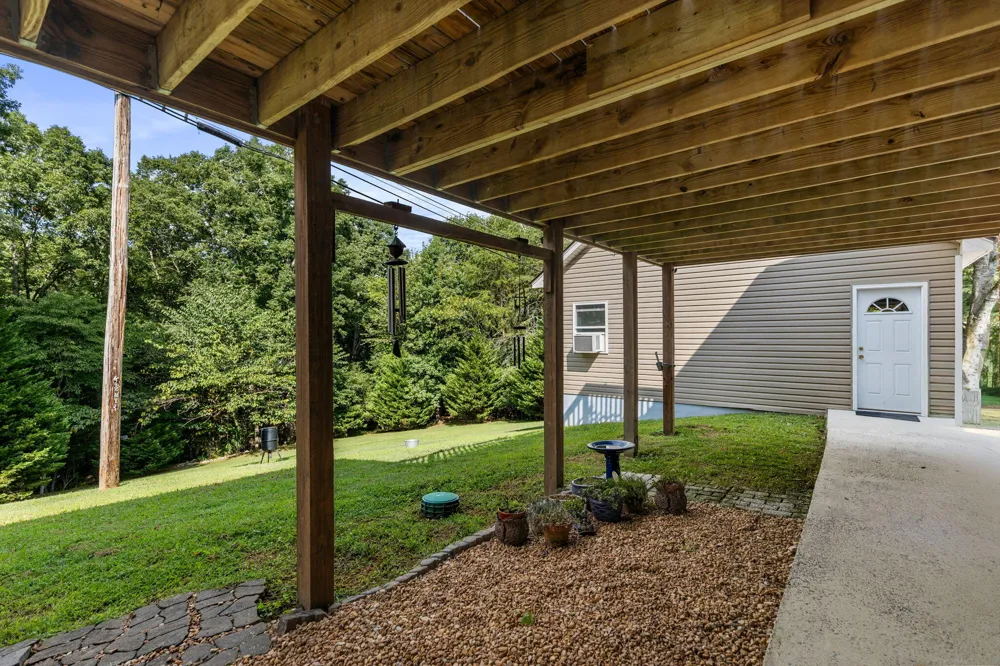 4805 Johnson Road Birchwood, TN 37308