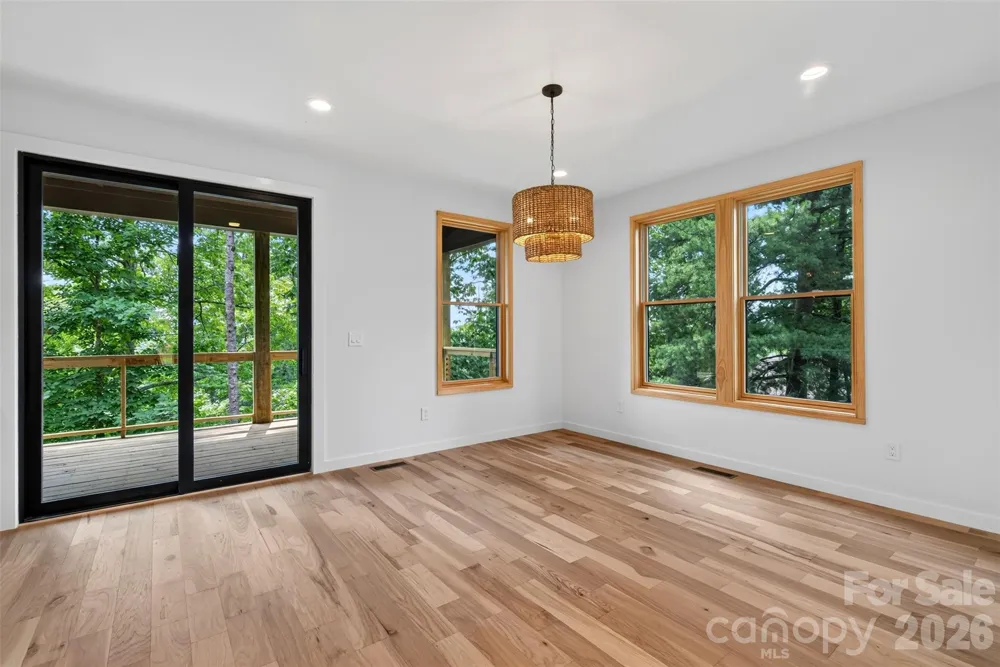 27 Denali Drive Asheville, NC 28806