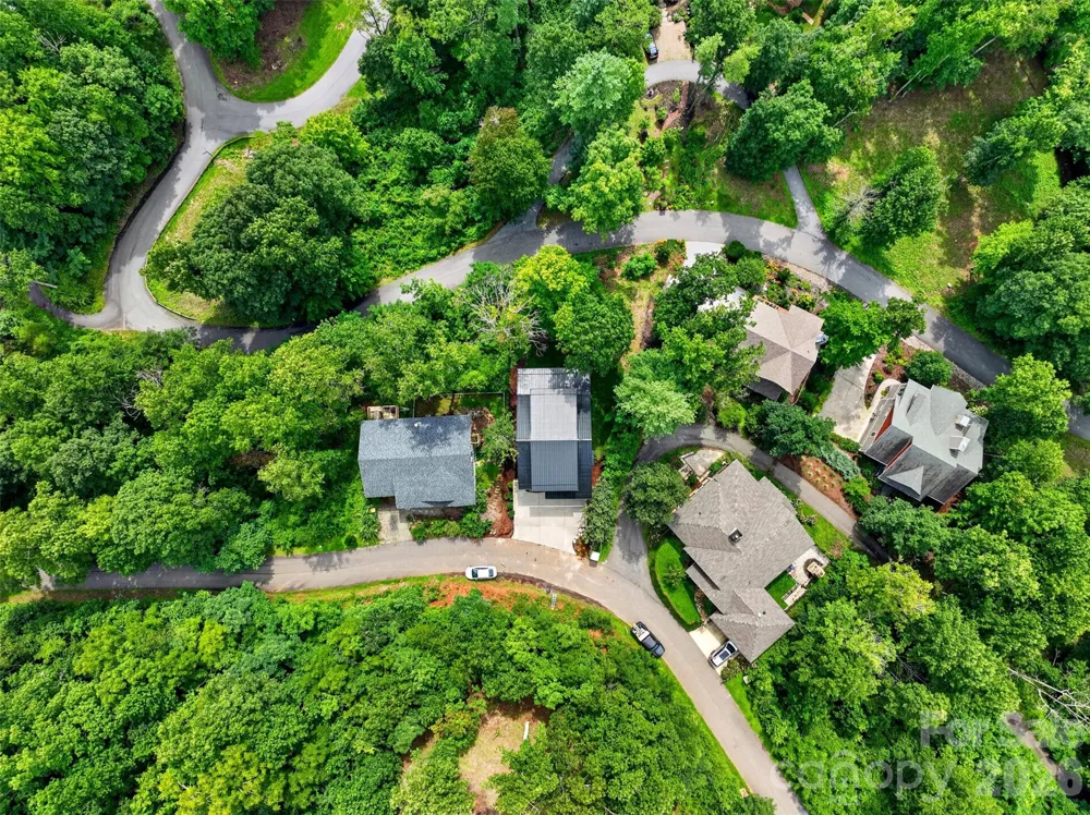 27 Denali Drive Asheville, NC 28806