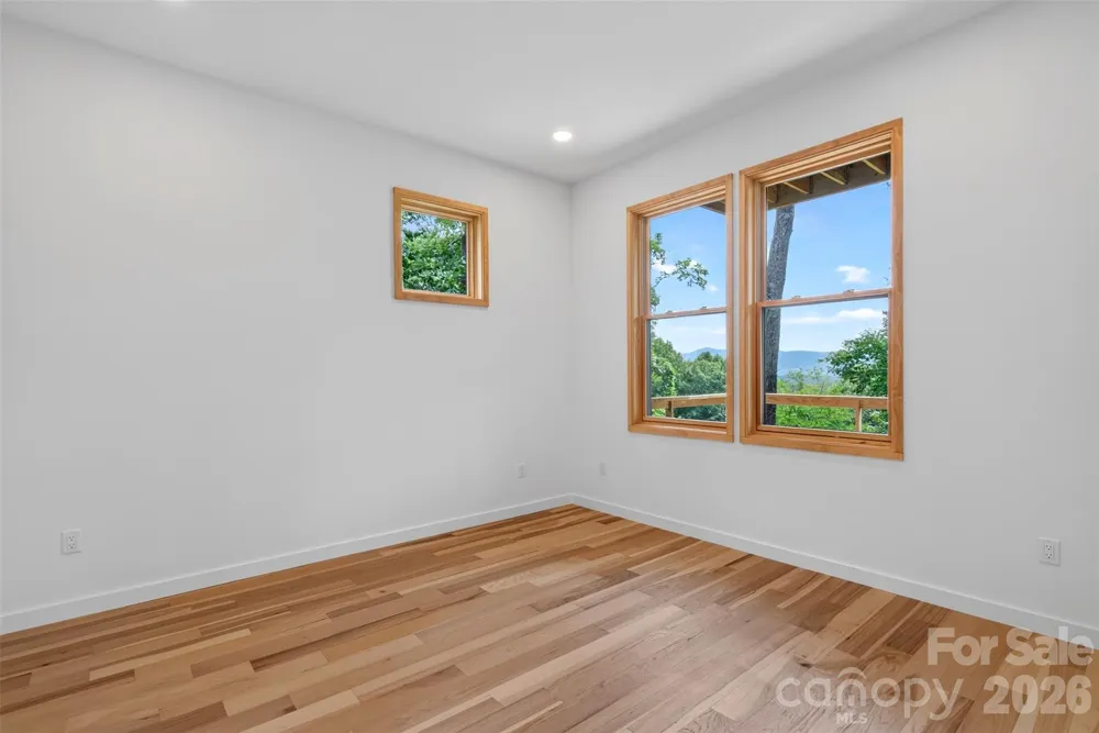 27 Denali Drive Asheville, NC 28806