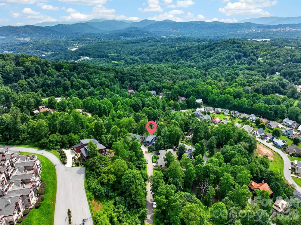 27 Denali Drive Asheville, NC 28806