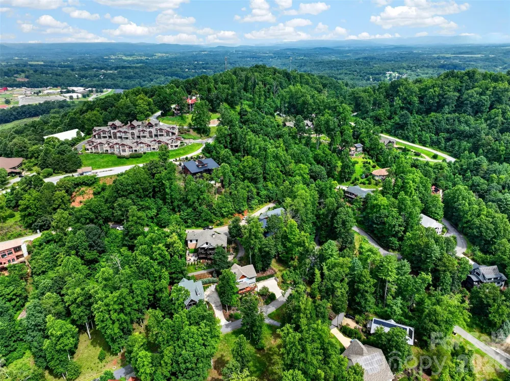 27 Denali Drive Asheville, NC 28806