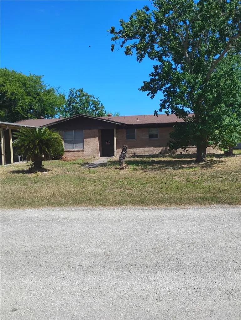 2492 Avenue C Ingleside, TX 78362
