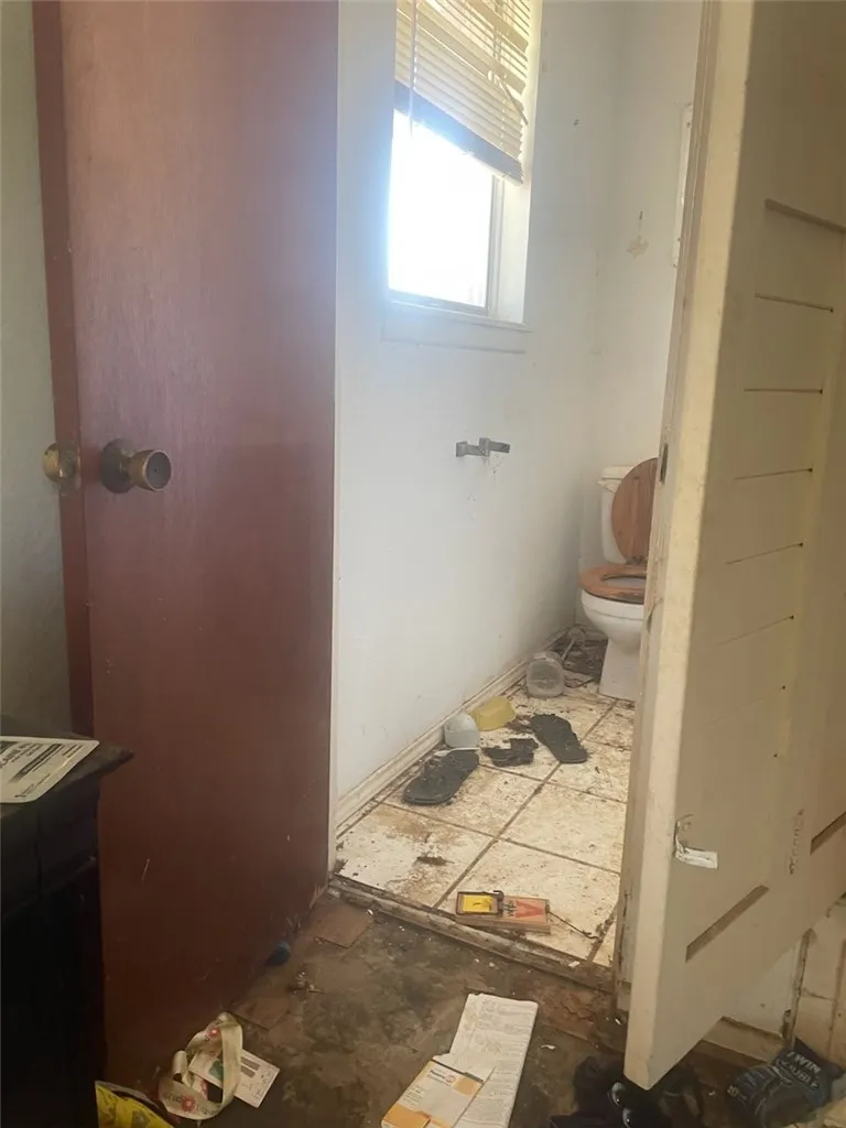 2492 Avenue C Ingleside, TX 78362