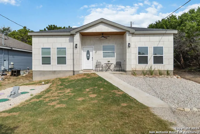 567 Hummingbird Canyon Lake, TX 78133