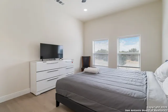 567 Hummingbird Canyon Lake, TX 78133
